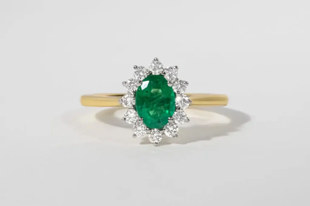 The Ultimate Guide to Fancy Vivid Green Diamond Rings